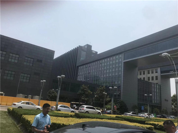 徐州市行政中心冷却塔更换工程
